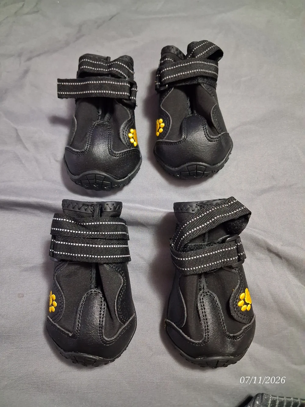 NWOT Set of 4 Waterproof Reflective Dog Boots - Black / Size 5 🐾